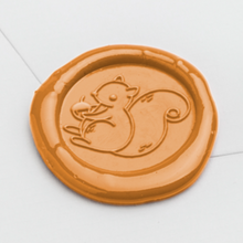 Lade das Bild in den Galerie-Viewer, Cute Squirrel - Wax Seal