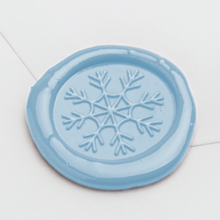 Lade das Bild in den Galerie-Viewer, Snowflake - Wax Seal